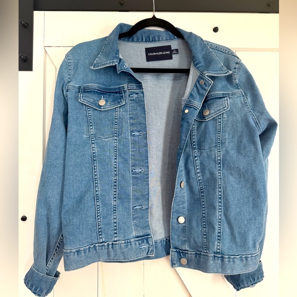 Jean Jacket - Picture 1 of 3